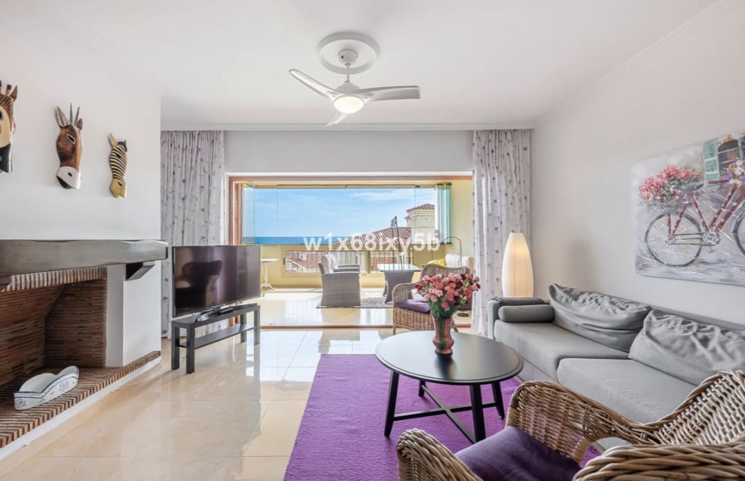 Apartamento de 2 habitaciones en Manilva en venta con piscina garaje - 399.000 € (Ref: 10180499)