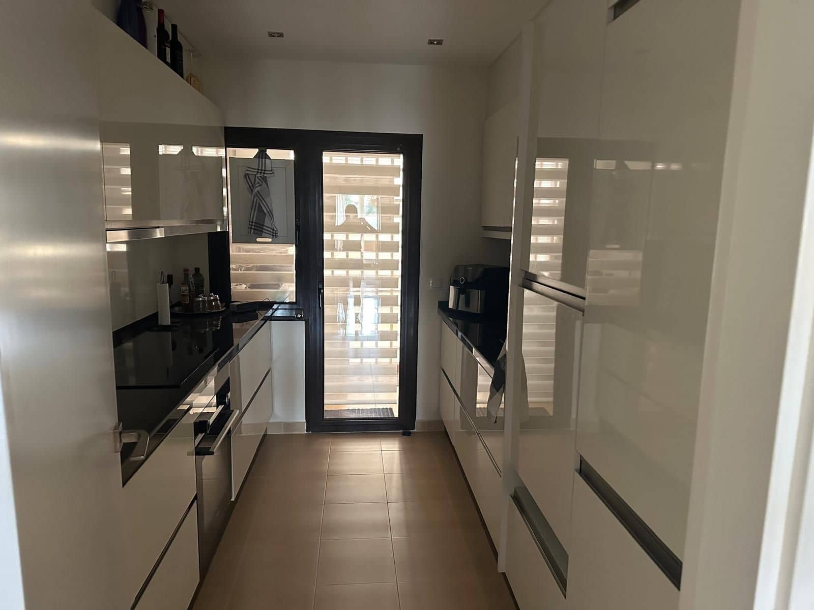 2 bedroom Penthouse for sale in Estepona with pool garage - € 329,000 (Ref: 10180501)