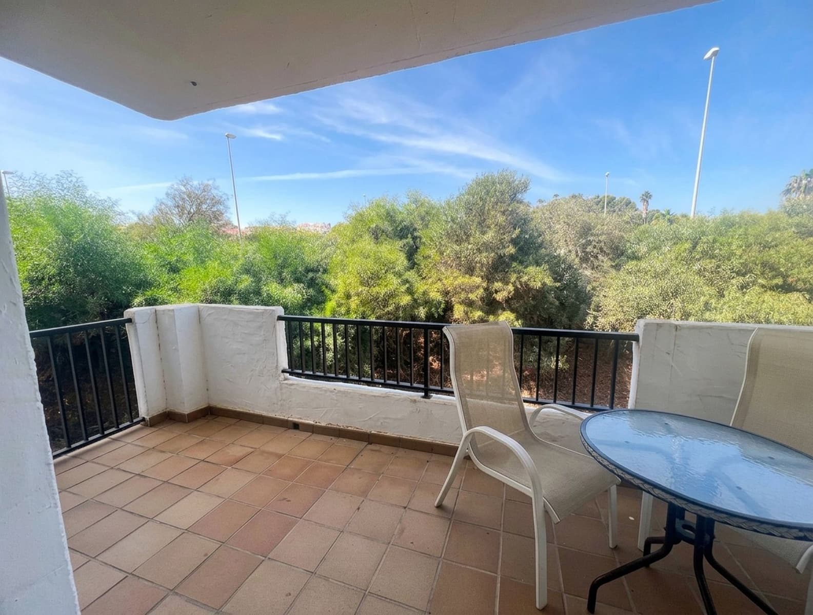 2 bedroom Apartment for sale in La Duquesa / Puerto de la Duquesa with pool garage - € 295,000 (Ref: 10180519)