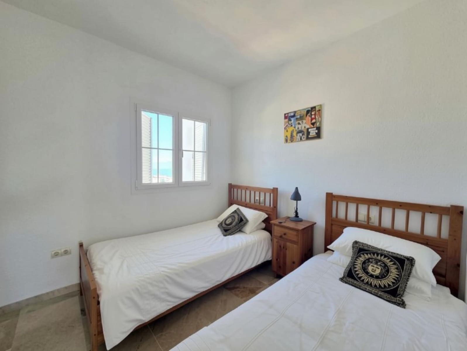 Ático de 2 habitaciones en La Duquesa / Puerto de la Duquesa en venta con piscina - 280.000 € (Ref: 10180550)