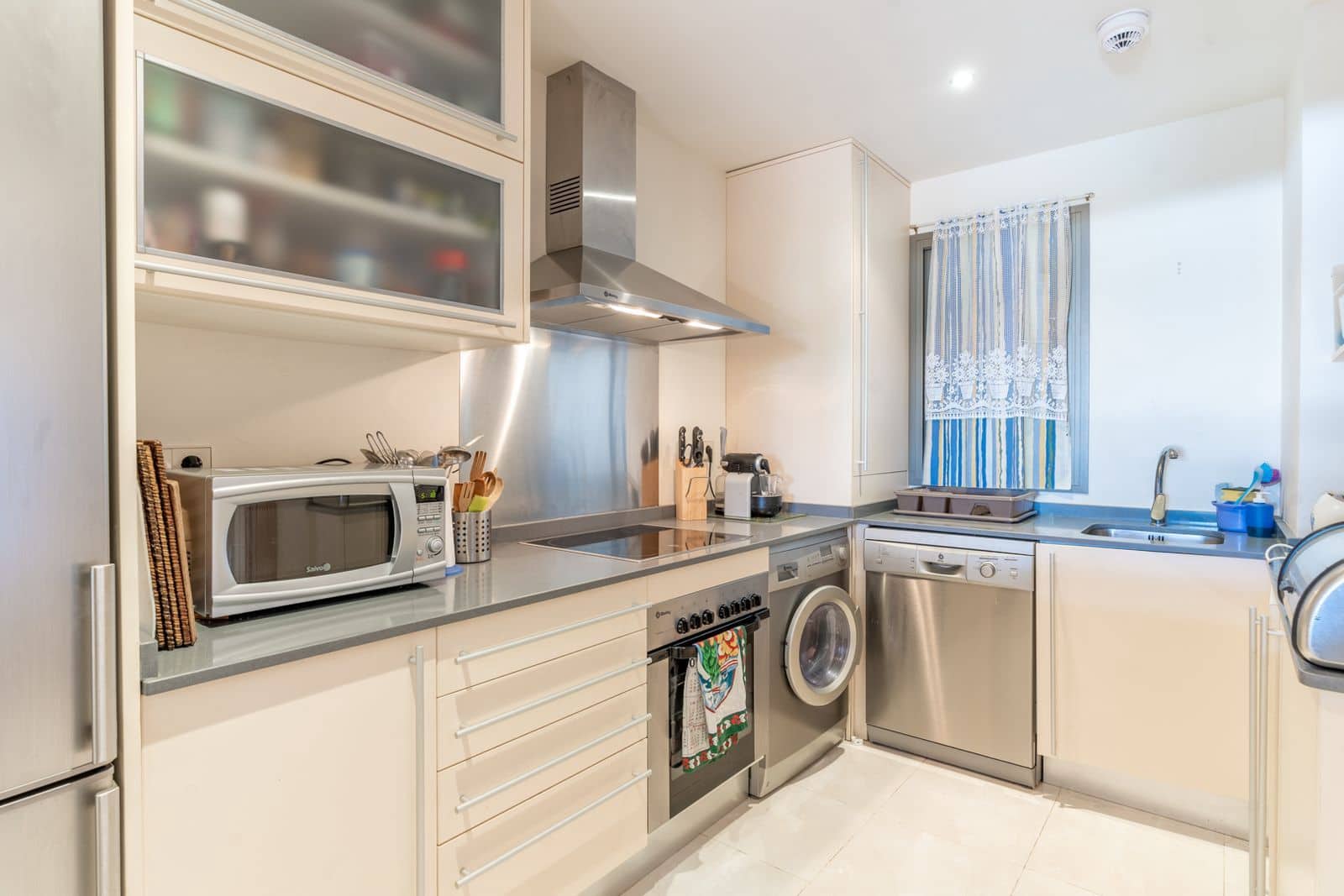 2 soverom Leilighet til salgs i New Golden Mile med svømmebasseng garasje - € 420 000 (Ref: 10180554)