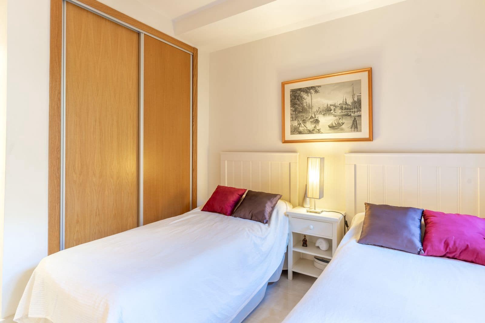 2 soverom Leilighet til salgs i New Golden Mile med svømmebasseng garasje - € 420 000 (Ref: 10180554)