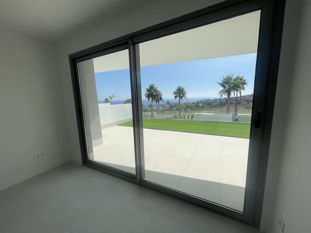 Apartamento de 2 habitaciones en Manilva en venta con piscina garaje - 479.000 € (Ref: 10180561)