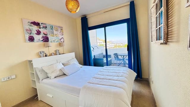 Apartamento de 2 habitaciones en La Duquesa / Puerto de la Duquesa, Manilva en venta con piscina garaje - 299.995 € (Ref: 10180564)
