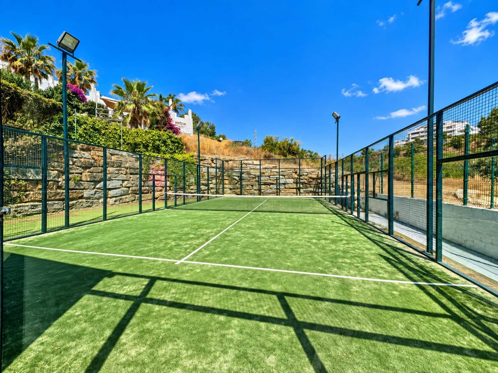 3 soverom Leilighet til salgs i New Golden Mile med svømmebasseng garasje - € 489 000 (Ref: 10180566)