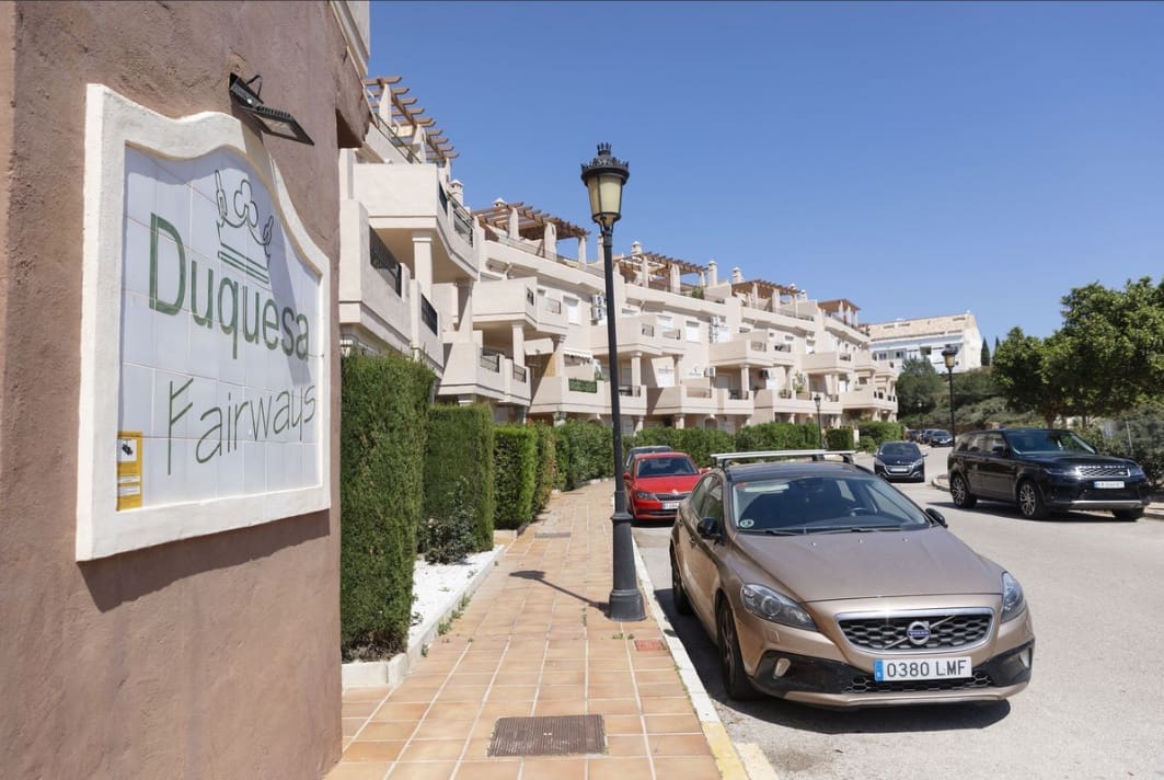4 chambre Penthouse à vendre à Manilva avec piscine garage - 450 000 € (Ref: 10180582)