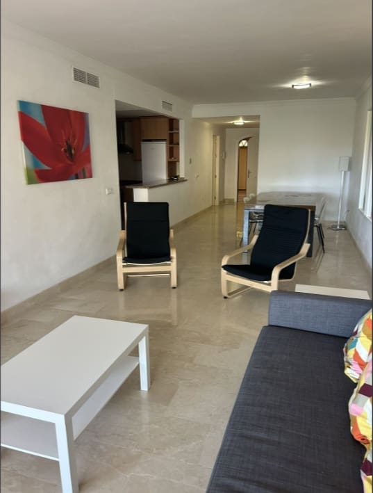 2 bedroom Apartment for sale in Elviria with pool - € 375,000 (Ref: 10183534)