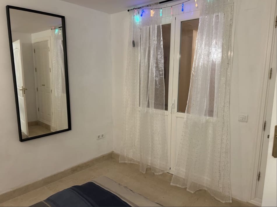 2 bedroom Apartment for sale in Elviria with pool - € 375,000 (Ref: 10183534)