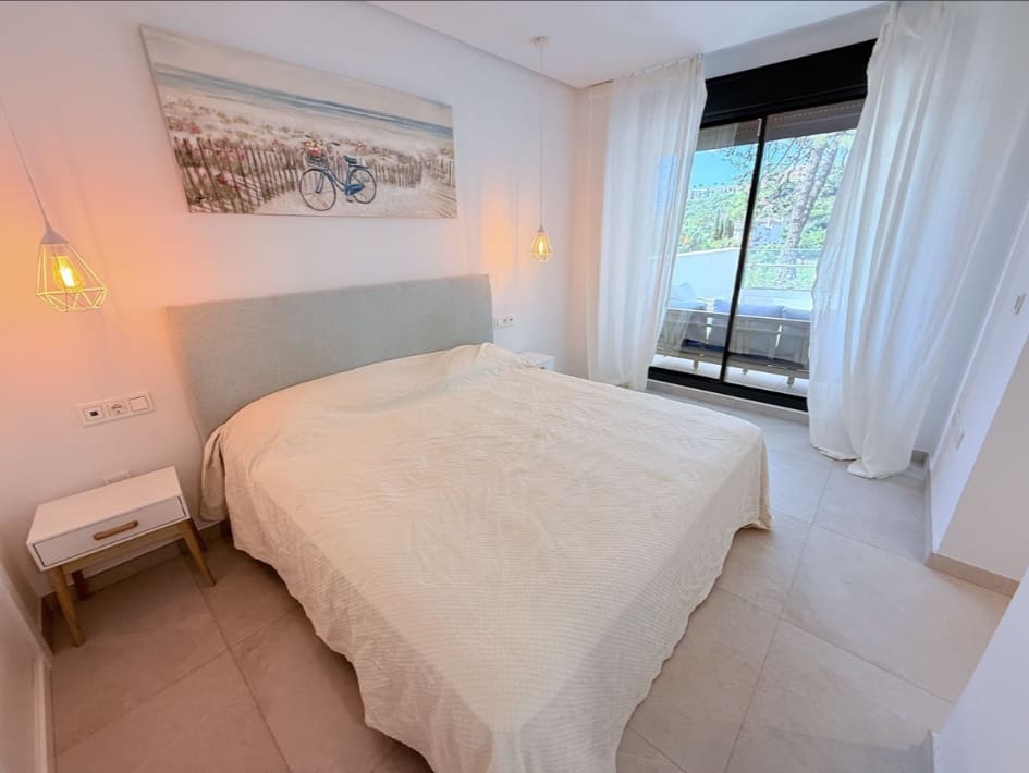 3 sypialnia Apartament do wynajęcia w Benahavis z basenem garażem - 2 500 € (Ref: 10184765)