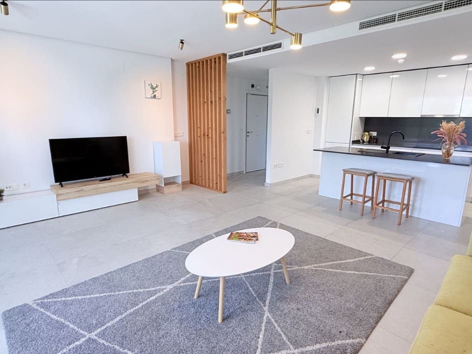 3 sypialnia Apartament do wynajęcia w Benahavis z basenem garażem - 2 500 € (Ref: 10184765)