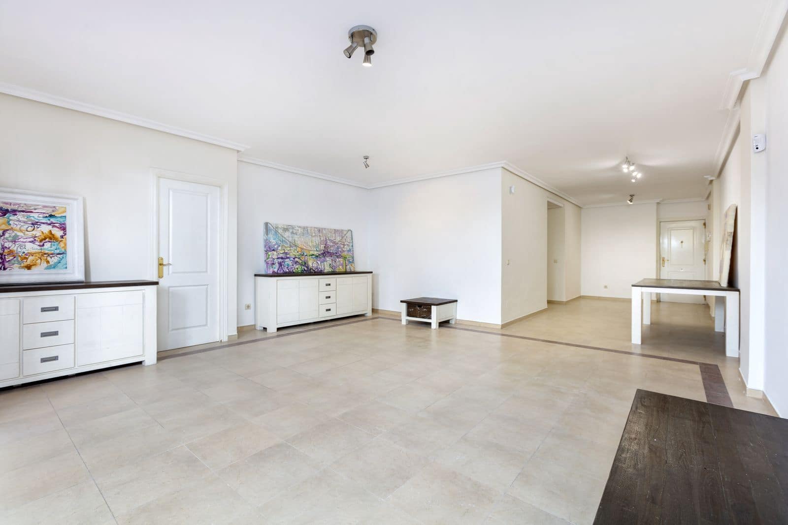 2 soveværelse Lejlighed til salg i Nueva Andalucia med swimmingpool garage - € 469.000 (Ref: 10184767)