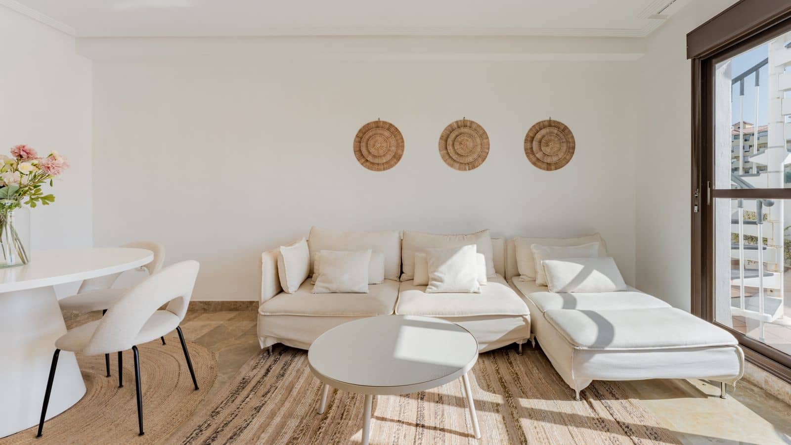 Ático de 2 habitaciones en Estepona en venta con piscina garaje - 435.000 € (Ref: 10184800)