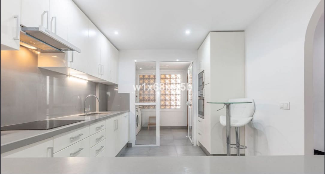 2 quarto Apartamento para venda em Manilva com piscina garagem - 399 000 € (Ref: 10185203)