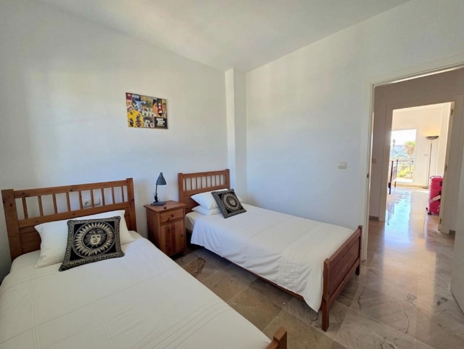 2 bedroom Penthouse for sale in La Duquesa / Puerto de la Duquesa with pool - € 280,000 (Ref: 10186730)