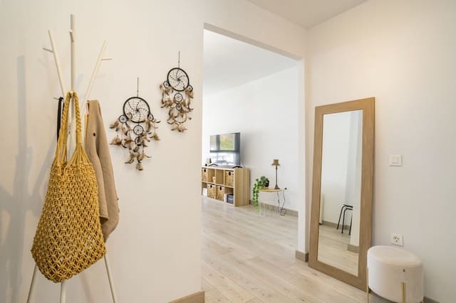Ático de 2 habitaciones en Estepona en venta con piscina garaje - 475.000 € (Ref: 10186757)
