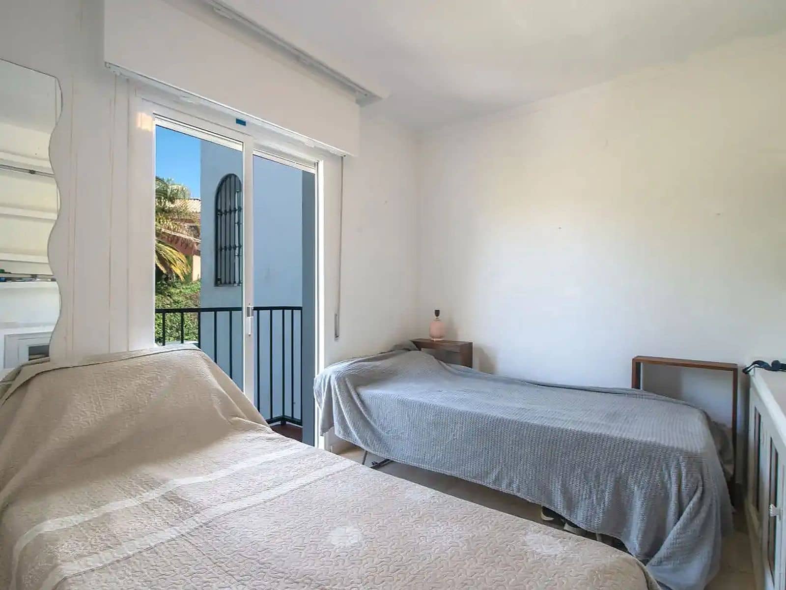 Pareado de 5 habitaciones en Estepona en venta con piscina - 468.000 € (Ref: 10186762)