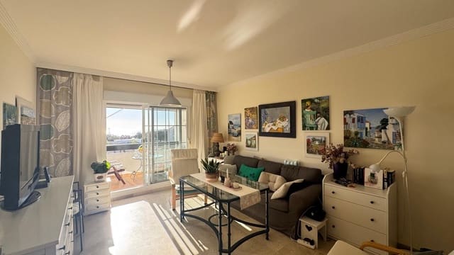 2 soverom Penthouse til salgs i Manilva med svømmebasseng garasje - € 370 000 (Ref: 10187611)