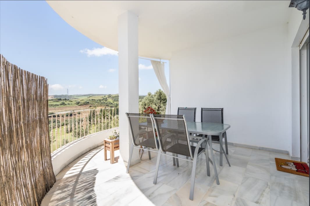 2 bedroom Apartment for sale in Estepona with pool - € 325,000 (Ref ...