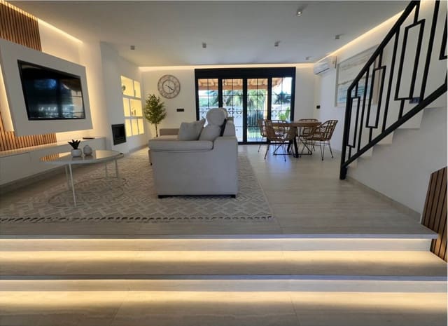 2 soveværelse Semi-Rækkehus til salg i Casares - € 480.000 (Ref: 9138289)