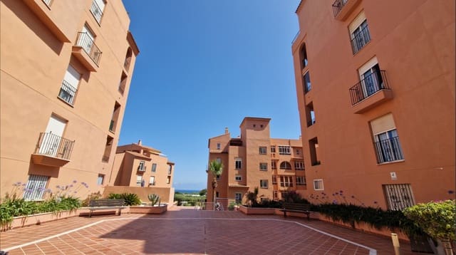 2 soveværelse Lejlighed til salg i La Duquesa / Puerto de la Duquesa, Manilva - € 234.000 (Ref: 9143292)