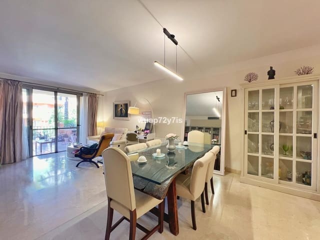 2 soveværelse Lejlighed til salg i Estepona - € 375.000 (Ref: 9143294)