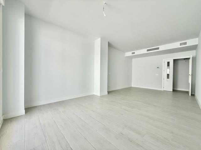 3 soveværelse Lejlighed til salg i Estepona - € 385.000 (Ref: 9143295)