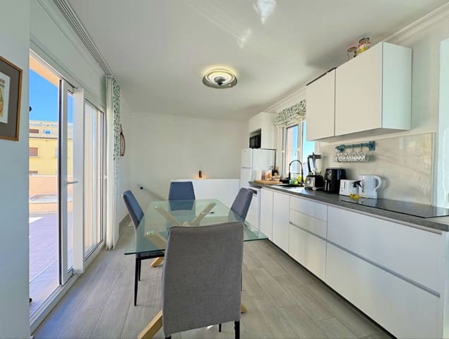 3 makuuhuone Omakotitalo myytävänä paikassa La Duquesa / Puerto de la Duquesa, Manilva mukana 
autotalli - 425 000 € (Ref: 9158096)