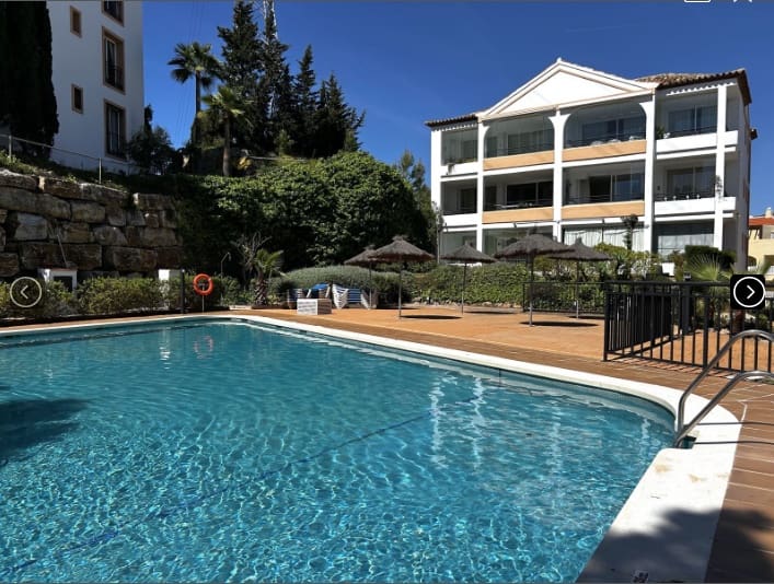 2 bedroom Apartment for sale in Mijas Costa with pool garage - € 299,000 (Ref: 9248373)