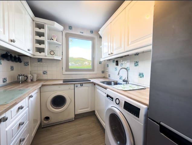 2 bedroom Penthouse for sale in La Duquesa / Puerto de la Duquesa, Manilva - € 330,000 (Ref: 9307077)