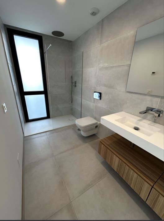 4 soveværelse Byhus til leje i Mijas Costa med swimmingpool - € 4.000 (Ref: 9319830)