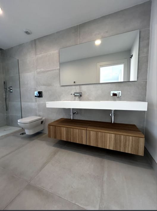 4 soveværelse Byhus til leje i Mijas Costa med swimmingpool - € 4.000 (Ref: 9319830)