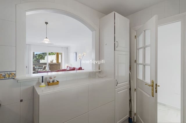 2 sypialnia Apartament na sprzedaż w Calahonda, Mijas z basenem - 289 950 € (Ref: 9345560)