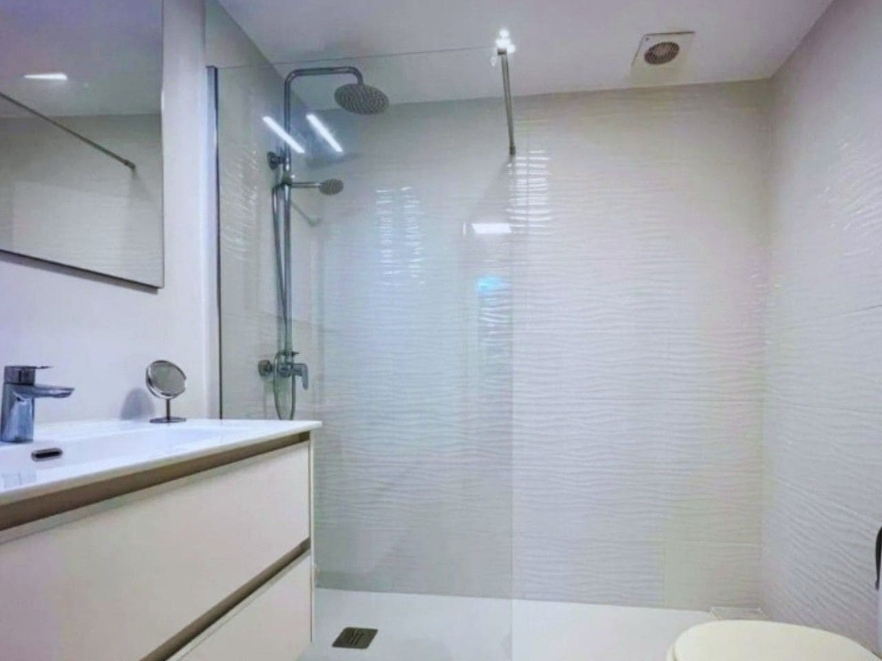 2 sypialnia Apartament na sprzedaż w El Paraiso z basenem garażem - 329 000 € (Ref: 9431913)