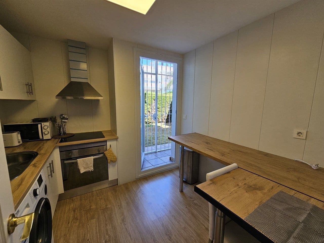 2 sypialnia Apartament na sprzedaż w El Paraiso z basenem garażem - 329 000 € (Ref: 9431913)