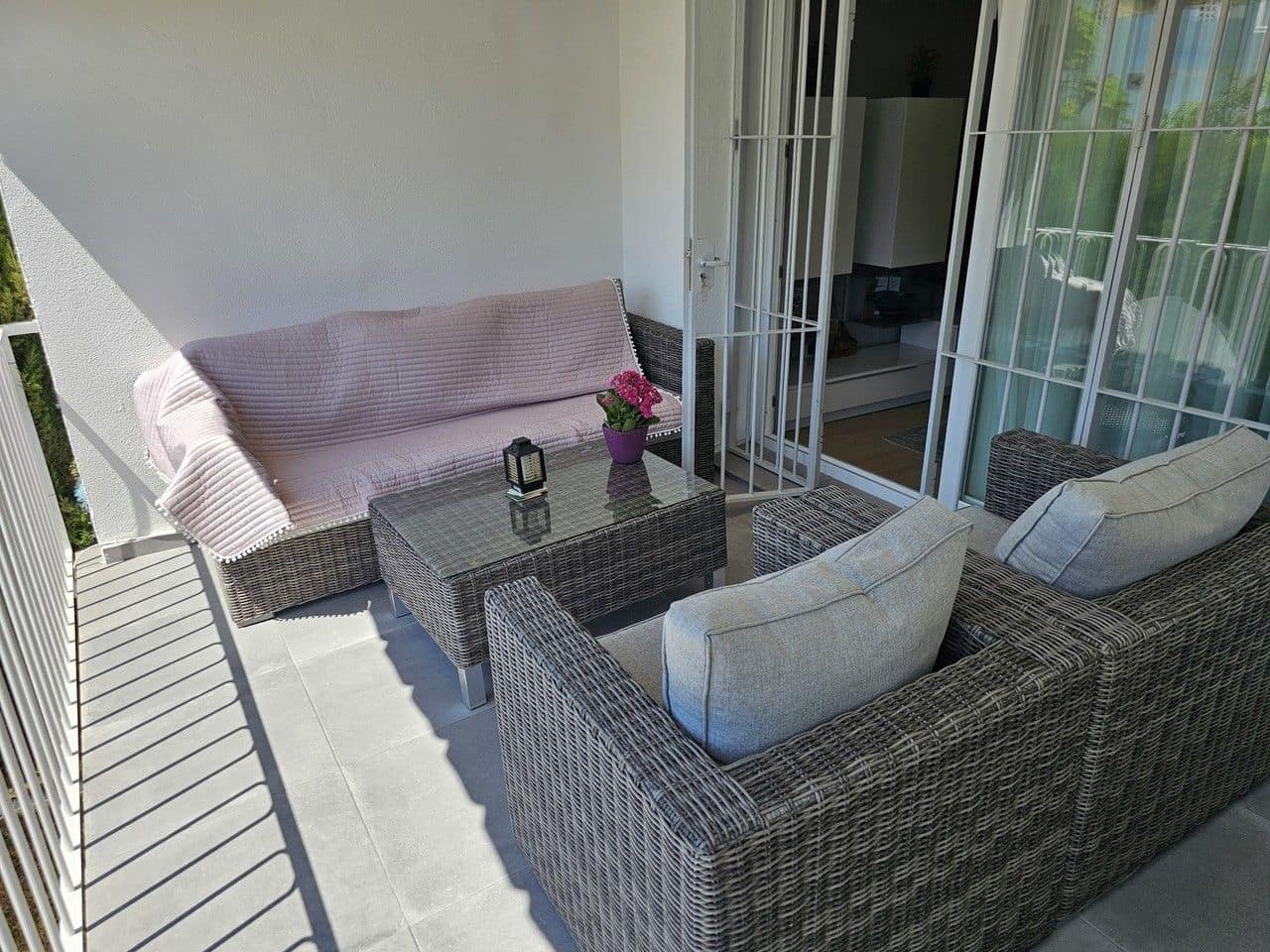 2 sypialnia Apartament na sprzedaż w El Paraiso z basenem garażem - 329 000 € (Ref: 9431913)