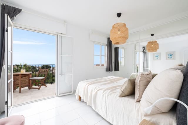 3 soveværelse Lejlighed til salg i El Faro, Mijas med swimmingpool garage - € 390.000 (Ref: 9438425)