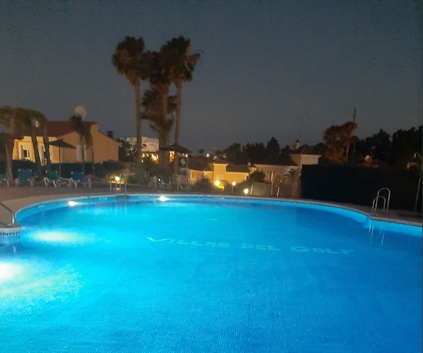 3 bedroom Townhouse for sale in La Duquesa / Puerto de la Duquesa with pool garage - € 345,000 (Ref: 9440850)