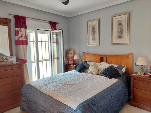 3 chambre Maison de Ville à vendre à La Duquesa / Puerto de la Duquesa, Manilva avec piscine garage - 345 000 € (Ref: 9444020)