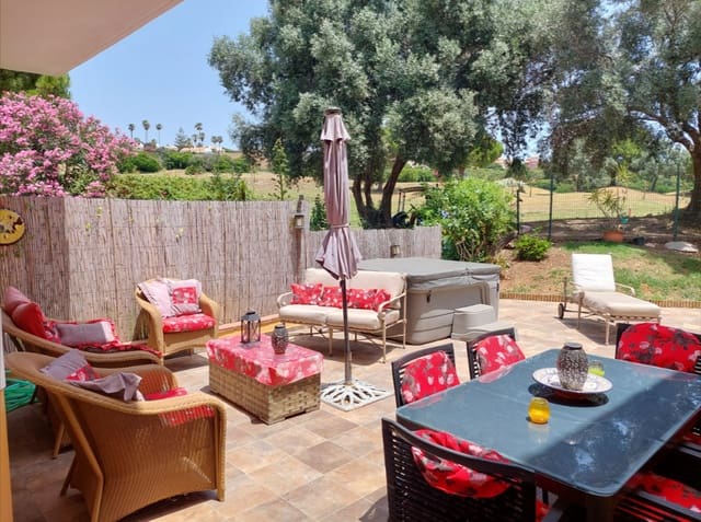 3 quarto Casa em Banda para venda em La Duquesa / Puerto de la Duquesa, Manilva com piscina garagem - 345 000 € (Ref: 9446982)