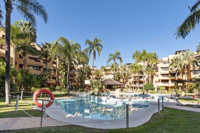 2 sovrum Lägenhet till salu i Costalita, Estepona med pool garage - 475 000 € (Ref: 9450810)