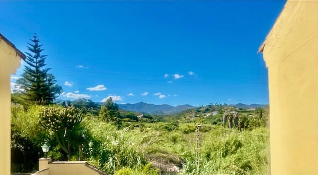 3 sovrum Hus till salu i Estepona med pool - 355 000 € (Ref: 9452044)