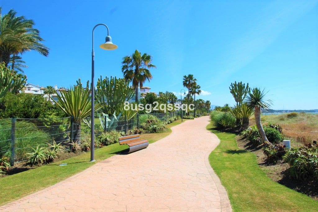 2 chambre Appartement à vendre à Costalita avec piscine - 460 000 € (Ref: 9452248)