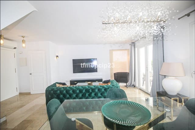 3 makuuhuone Paritalo myytävänä paikassa La Duquesa / Puerto de la Duquesa, Manilva mukana 
autotalli - 399 000 € (Ref: 9452350)