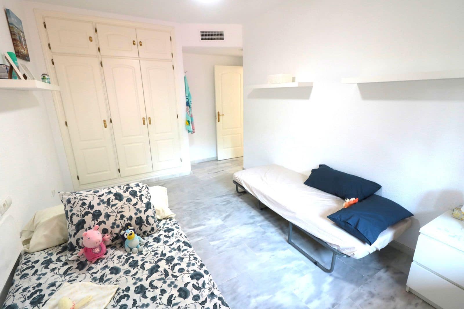 2 quarto Apartamento para venda em Manilva com piscina garagem - 276 000 € (Ref: 9452394)