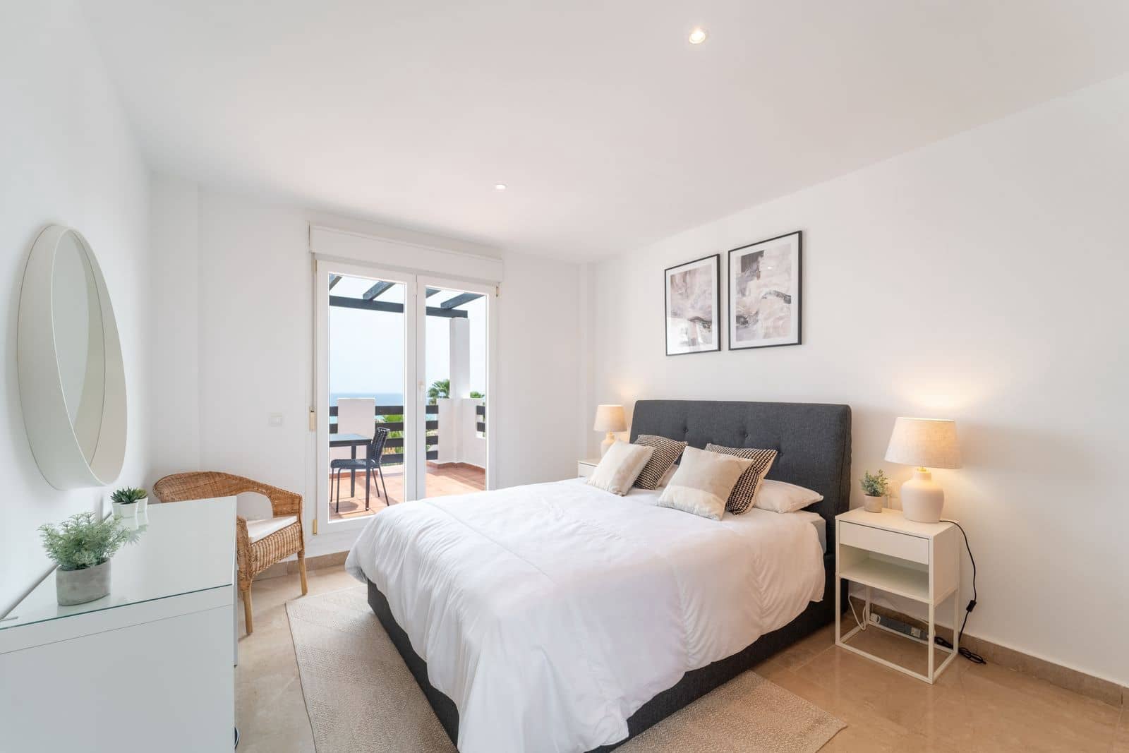 3 sypialnia Penthouse na sprzedaż w Manilva z basenem - 450 000 € (Ref: 9452407)