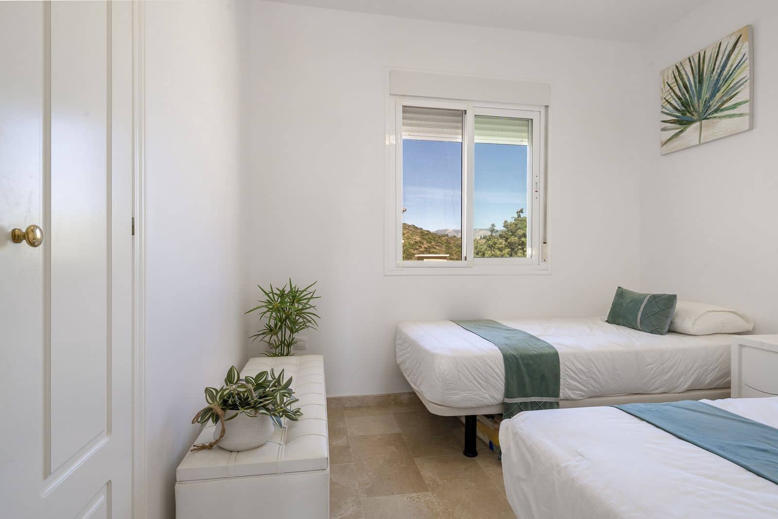 2 bedroom Apartment for sale in Mijas Costa with pool garage - € 499,000 (Ref: 9452413)