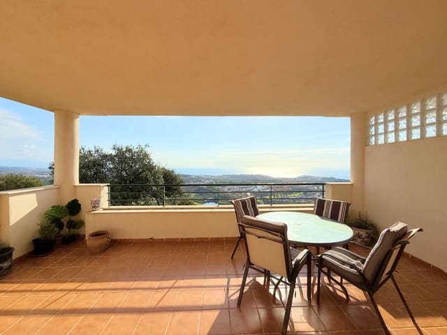 3 bedroom Apartment for sale in Casares with garage - € 299,000 (Ref: 9452914)