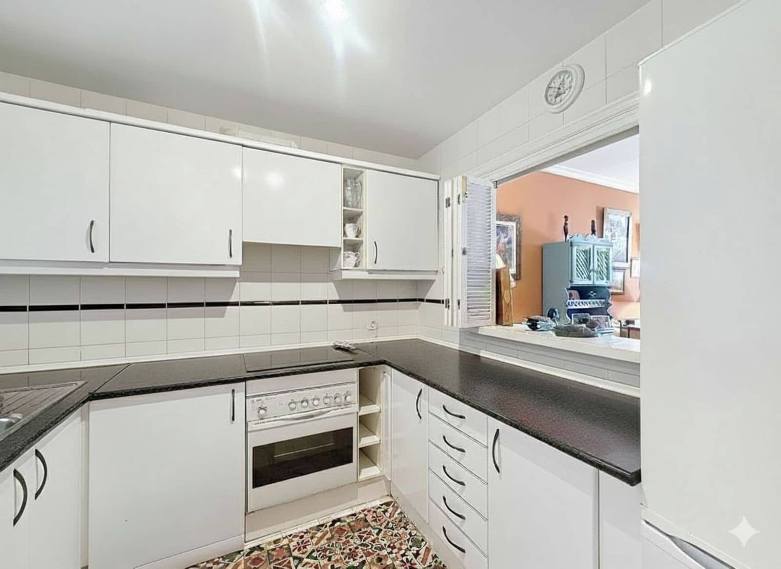 2 soverom Leilighet til salgs i La Duquesa / Puerto de la Duquesa med svømmebasseng - € 400 000 (Ref: 9452917)