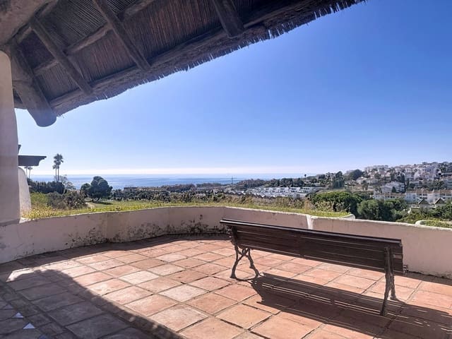 2 soverom Leilighet til salgs i La Duquesa / Puerto de la Duquesa, Manilva med svømmebasseng - € 400 000 (Ref: 9452917)