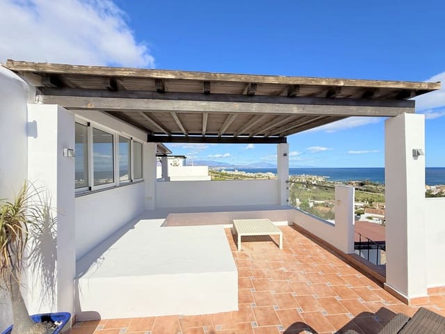 2 makuuhuone Kattohuoneisto myytävänä paikassa La Duquesa / Puerto de la Duquesa, Manilva mukana uima-altaan 
autotalli - 315 000 € (Ref: 9452924)
